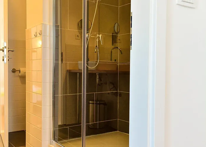 Golden Bed & Breakfast