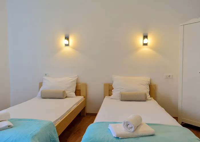 Bed and breakfast Golden 3*