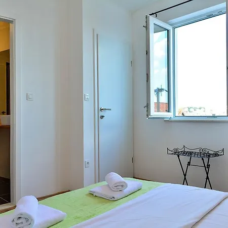 Golden Готель типу 