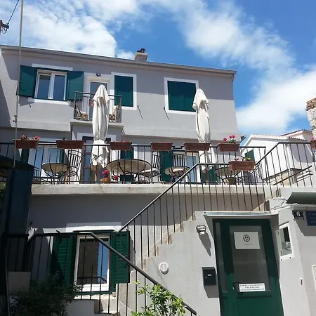 Golden Nocleg ze śniadaniem Split