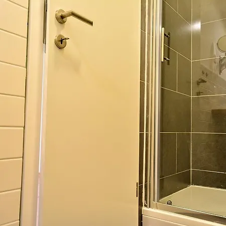 Bed & Breakfast Golden