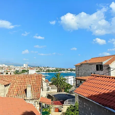 Golden Bed & Breakfast