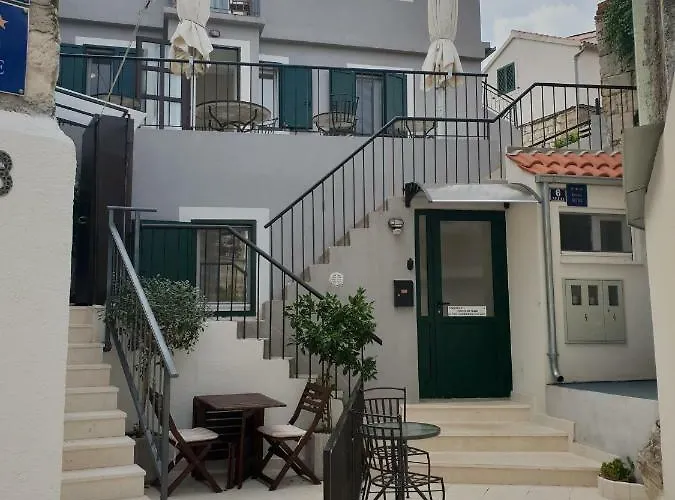 Bed & Breakfast Golden B&B