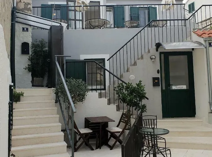 Bed & Breakfast Golden B&B 3*